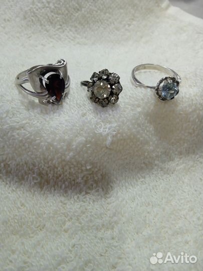 Колечки серебрянные 925,голова гранат, топаз