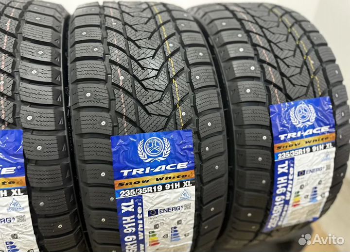 Tri Ace Snow White II 235/35 R19 22H
