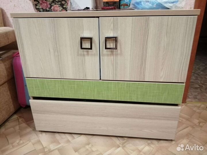 Гарнитур с лесинкой