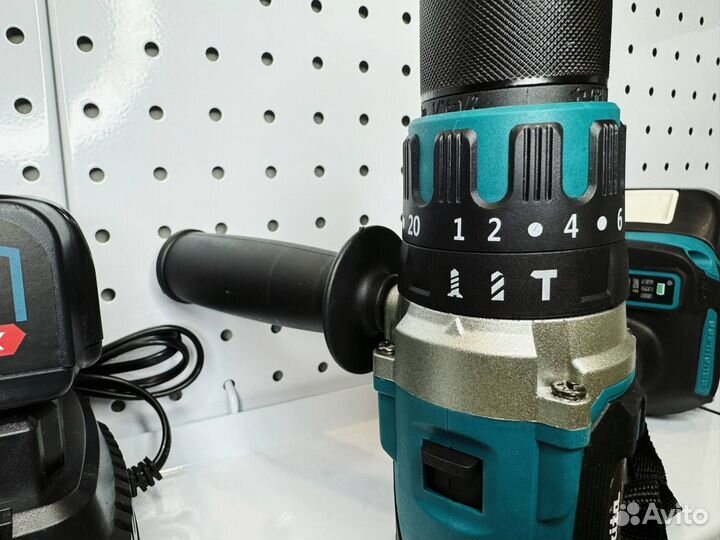 Дрель-Шуруповерт Makita бесщеточный 70Nm(новый)