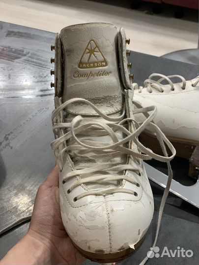 Фигурные коньки jackson