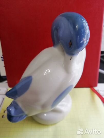 Фарфоровые и фаянсовые статуэтки животных