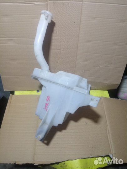 Бачок омывателя Nissan Terrano LR50