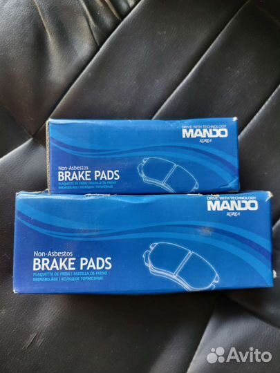 Комплект тормозных колодок на Hyundai Santa Fe 2