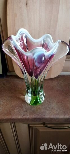 Бронь для Юлии. Ваза Богемское цветное стекло