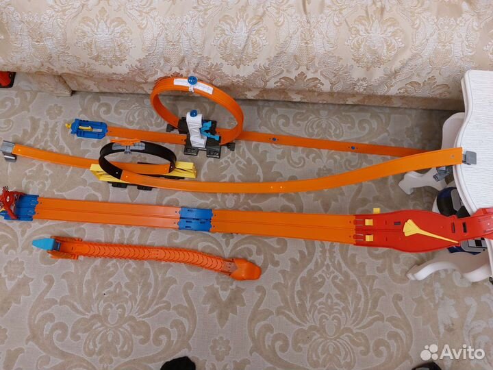 Гараж HotWheels Парковка Тачки Автотрасса Динозавр