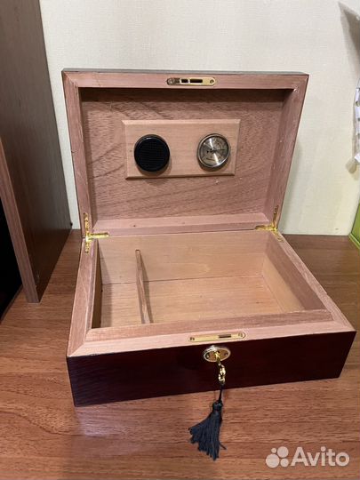 Хьюмидор шкатулка для сигар