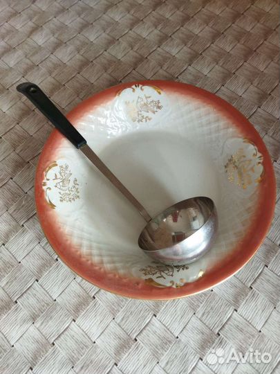 Салатница и половник