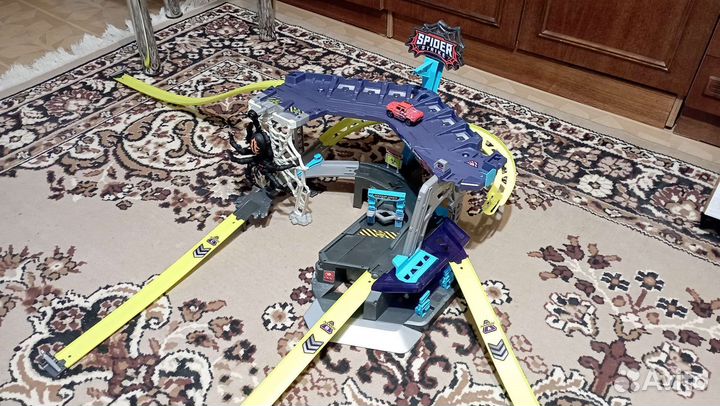 Трек Zuru Metal Machines Spider Strike