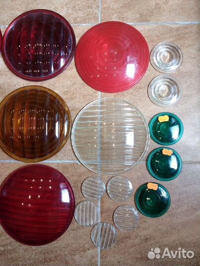 Линзы железнодорожного светофора