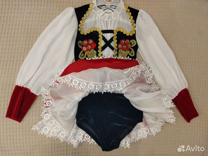 Костюм для фигурного катания на девочку 5-6 лет