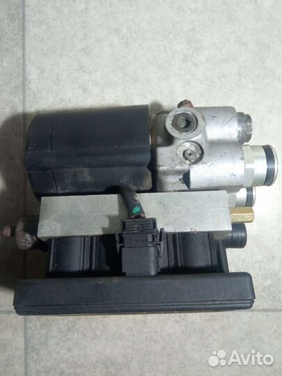 Блок абс (ABS) Renault Scenic 1 7700832771E,100203