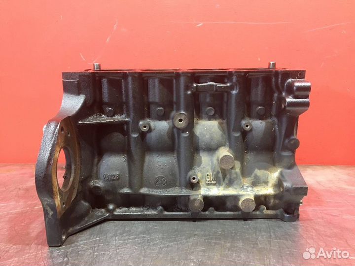 Блок двигателя для Opel Astra H Z16XEP (Б/У)