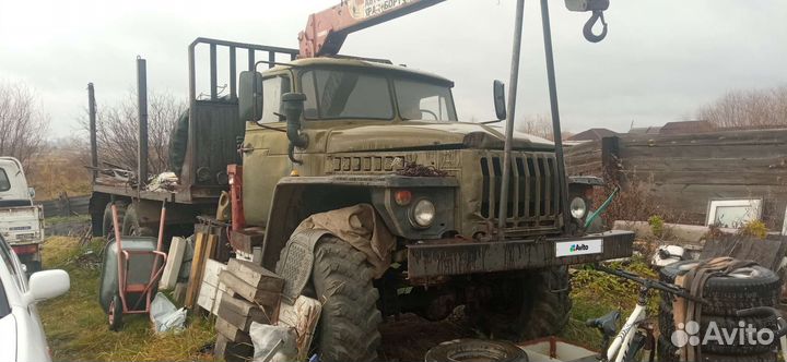 Урал 375 с КМУ, 1978