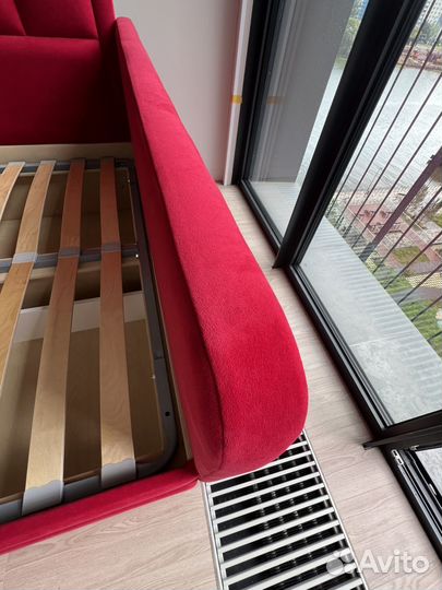 Кровать двухспальная 140/210