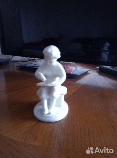 Фарфоровые статуэтки