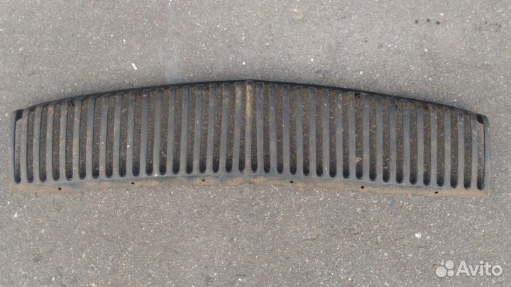 Продам решётку радиатора газ 21