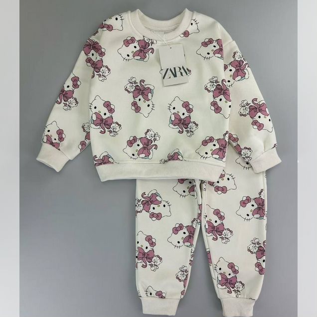 110 костюм zara (hello kitty)