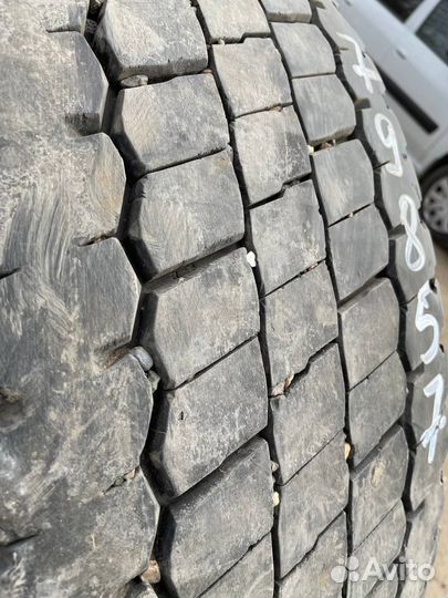 Грузовая шина бу 295 80 22.5