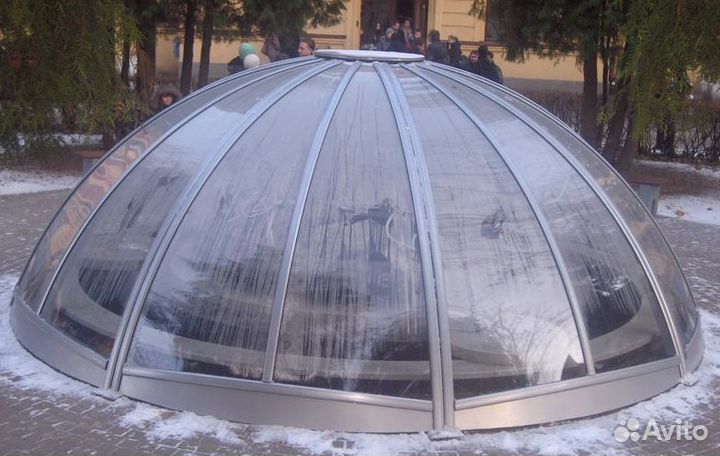 Стеклянный купол