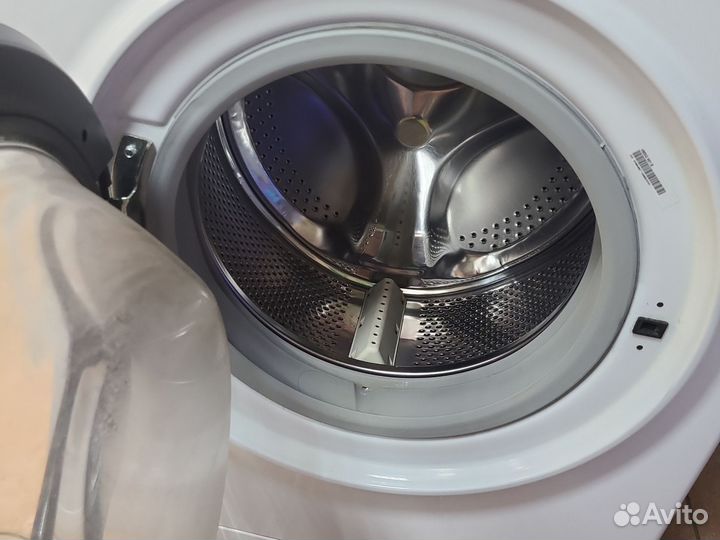 Стиральная машина hotpoint ariston 6KG тм06