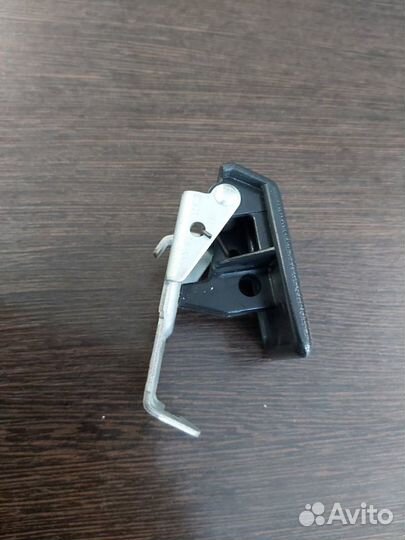 Ручка открывания бензобака Mitsubishi Pajero 4