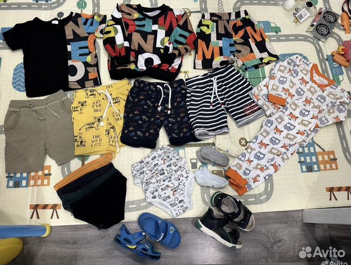 Большой пакет одежды и обуви на мальчика 86р