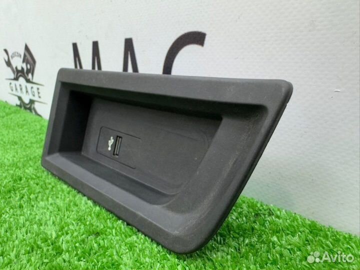 USB Bmw 3 F30 B48B20A 2018