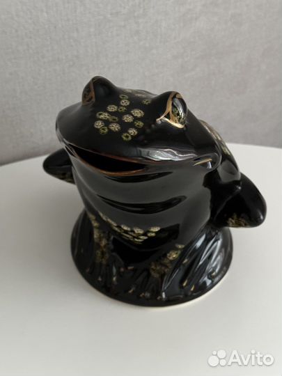 Статуэтка лягушка-копилка