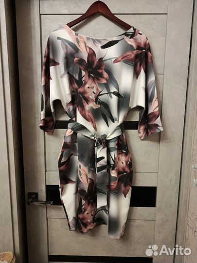 Платье женское