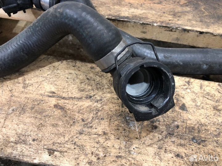 Патрубок системы охлаждения Bmw 6 E63 N62B44 2004