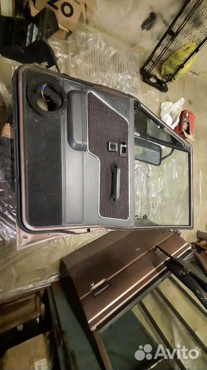 Двери передние Mitsubishi Pajero 1