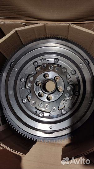 Двухмассовый маховик Sachs 2295000324