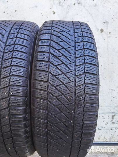 Continental ContiVikingContact 6 225/60 R18 104T