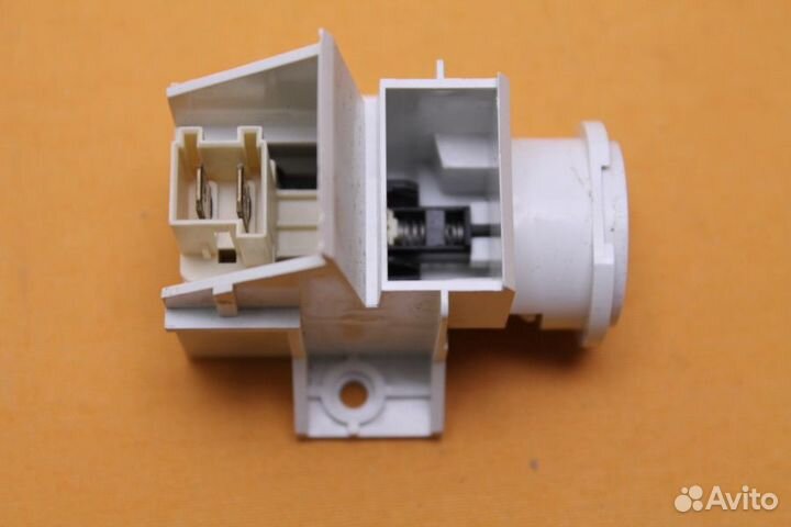 Кнопка сетевая Beko 1732090100 бу. 6015