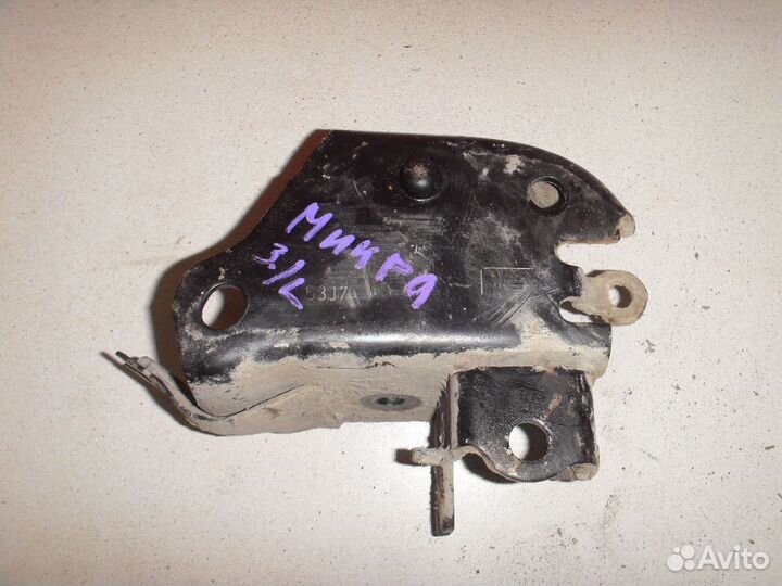 Кронштейн задней балки 55430AX600 Nissan Micra