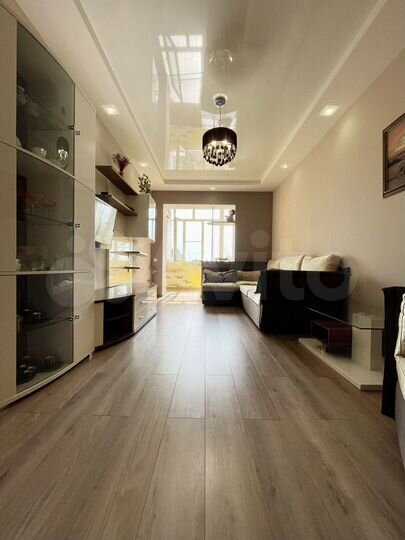 2-к. квартира, 64 м², 3/3 эт.