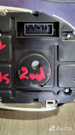 Панель приборов Приборная Щиток Доска Renault dust