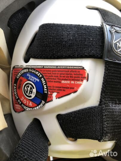 Шлем хоккейного вратаря