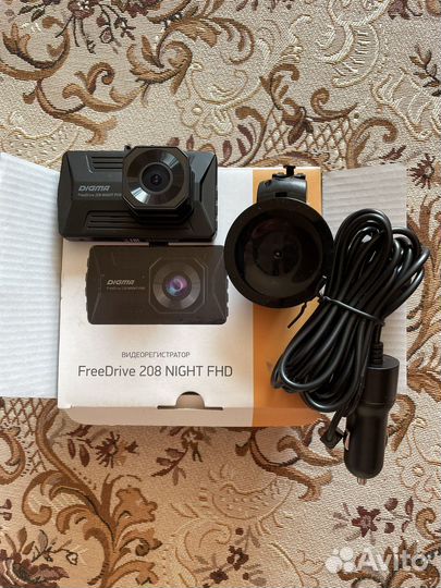 Видеорегистратор digma freedrive 208 night FHD