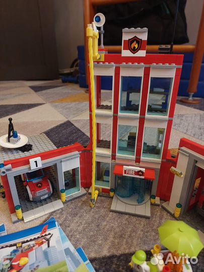 Lego City пожарная станция 60110