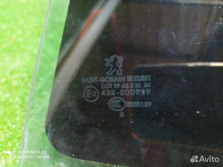 Стекло двери заднее левое Peugeot 308 2007-2015