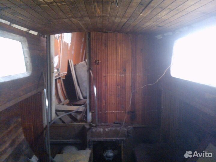 Корпус катера с каютой