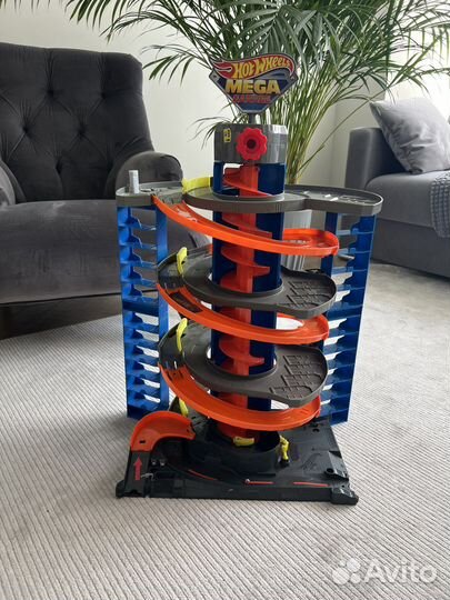 Hot wheels Mega Garage