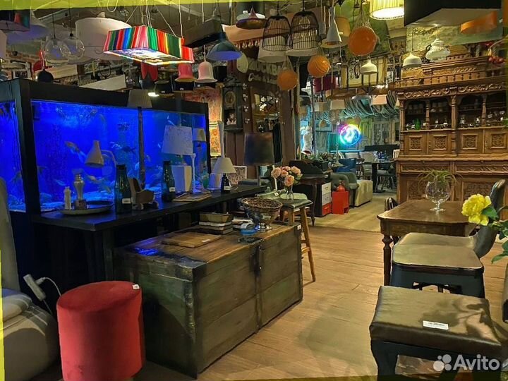 Свет и декор для кафе