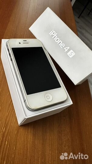 iPhone 4S, 16 ГБ