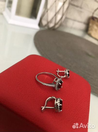 Серебряные украшения с натуральными камнями