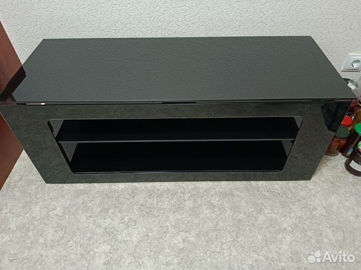 Тумба под телевизор черное стекло