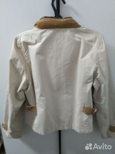 Ветровка женская