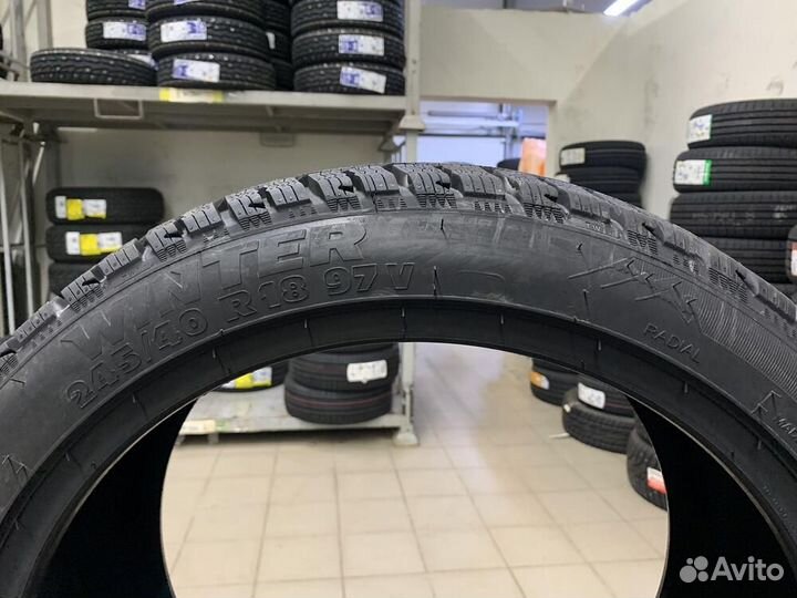 Taurus Winter 225/45 R18 и 245/40 R18